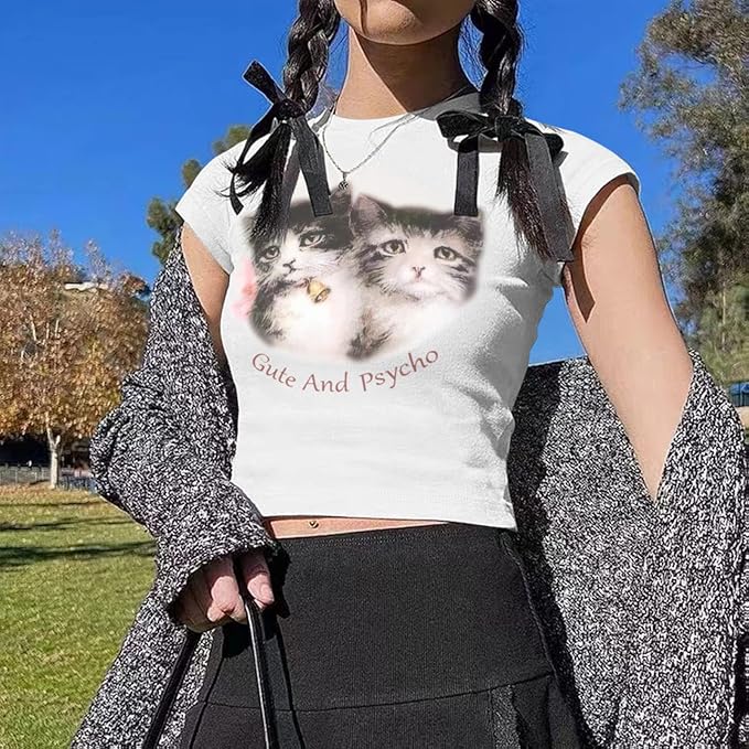 Tuislay Cat Baby Tees for Women Cute Y2k Coquette Shirt Funny Cropped Graphic Tees Top Downtown Girl Aesthetic Grunge Clothes