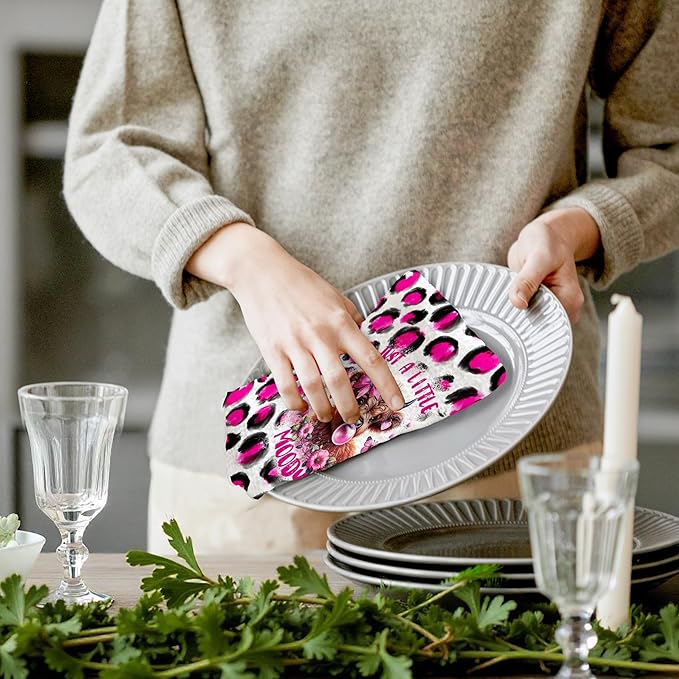 Western Cow Kitchen Towels Gifts for Cow Lovers Women, Trendy Hot Pink Leopard Hand Towels, Cows Gifts Hot Pink Kitchen Dish Towels, Western Cows Bathroom Decor, 16x24 Inches