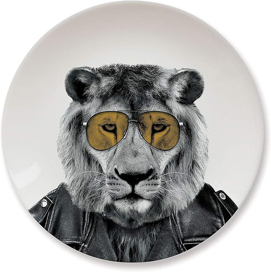 Wild Dining Dinner Plate I Funny Dinner Plate I 100% Ceramic I 9-inch Plate I Funny Plate with Goofy Pet Print I Gift Idea for Students | Dishwasher Microwave and Food Safe (Lion)